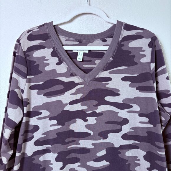 Denim & Co Active Camo French Terry Tunic Top Size L Gray Pockets Long Sleeve - Picture 2 of 13